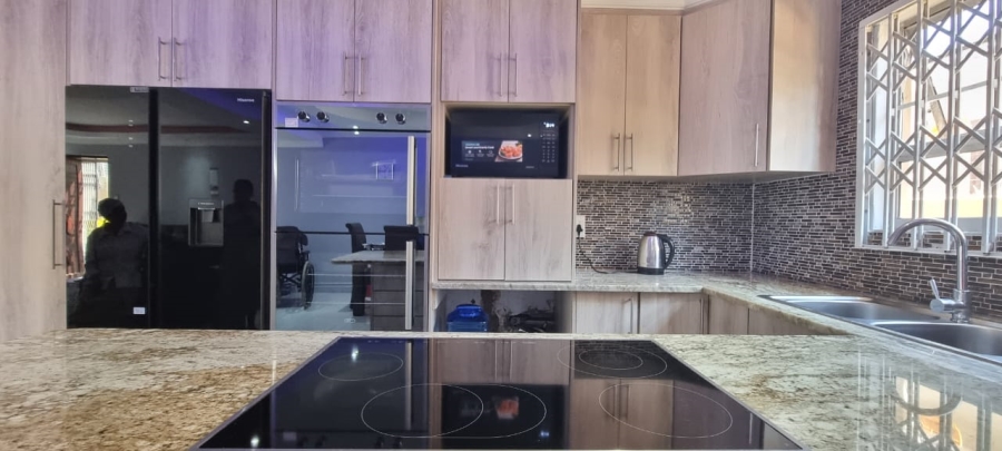 3 Bedroom Property for Sale in Rosedale Park Eastern Cape